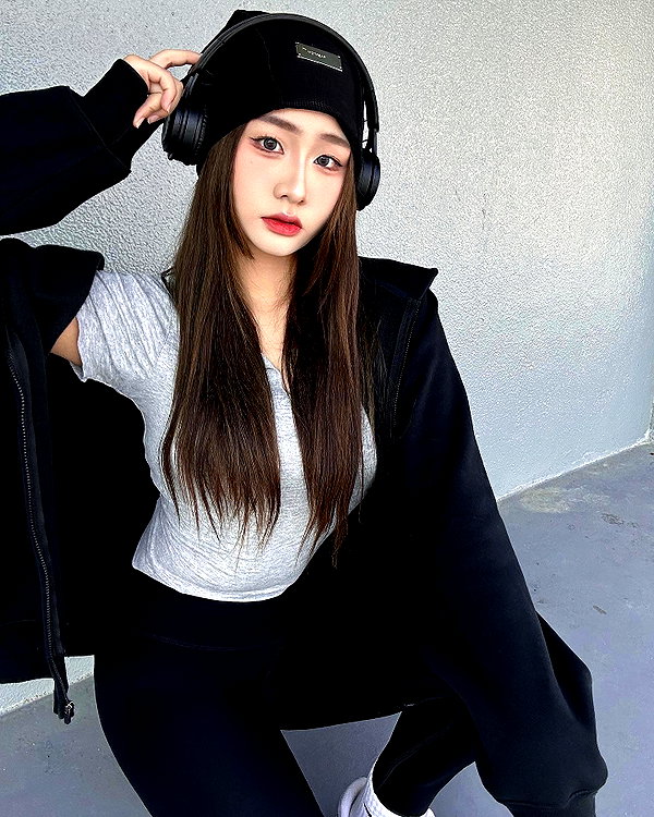 lai_931201 instagram image archive image