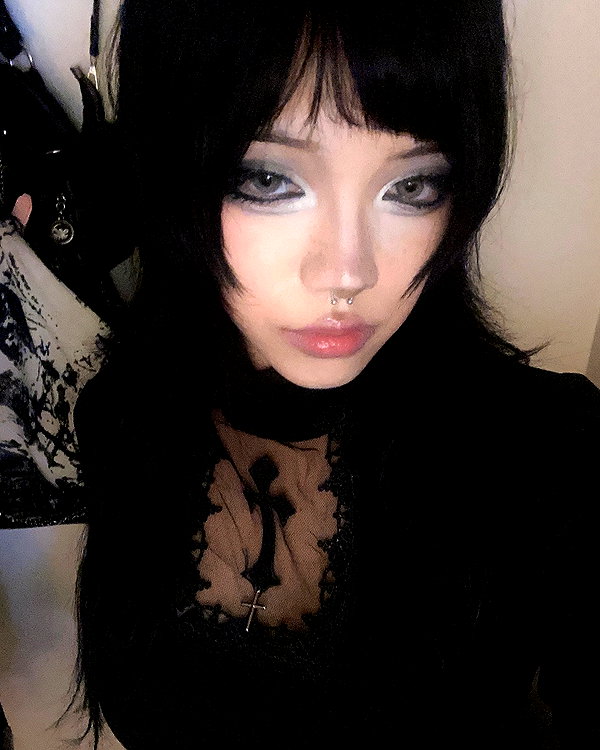 Archived image from @danvyee on Instagram