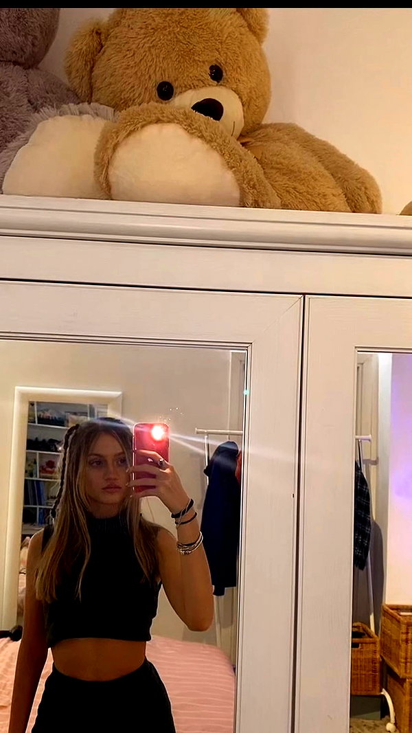 federica.piccinni instagram image archive image