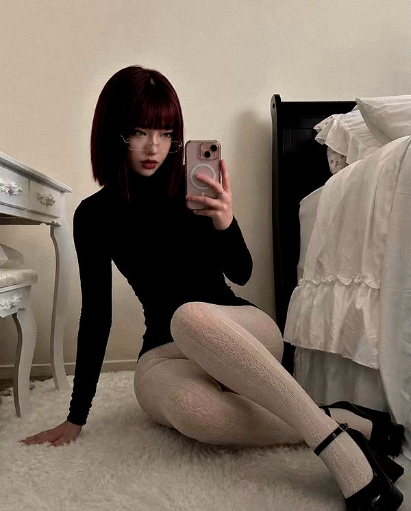 iiren_z instagram image archive image