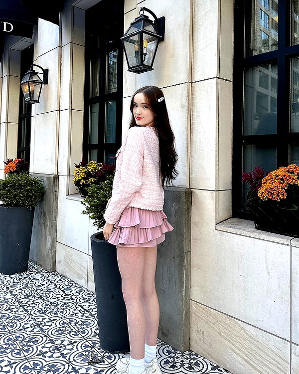 1uvgabi instagram image archive image