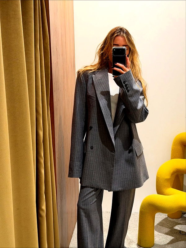 annezivi instagram image archive image