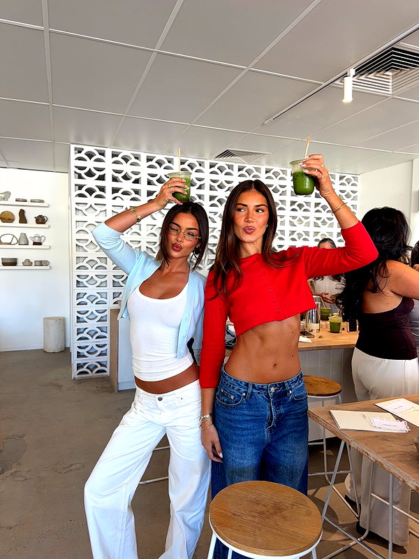 oliviaphillipps instagram image archive image