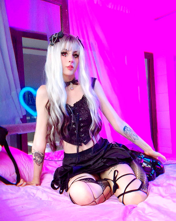 jadelaverne instagram image archive image