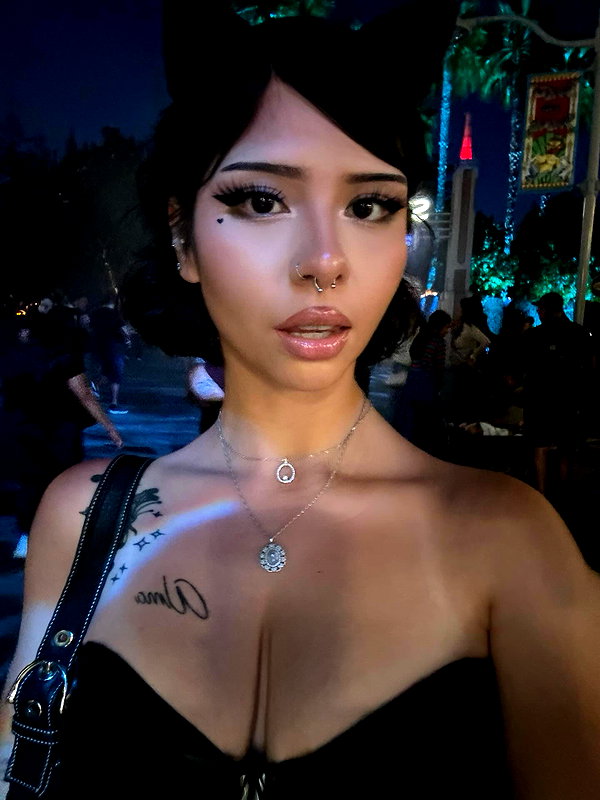 shay.la__ instagram image archive image