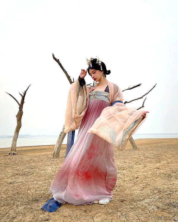 erokochiba instagram image archive image
