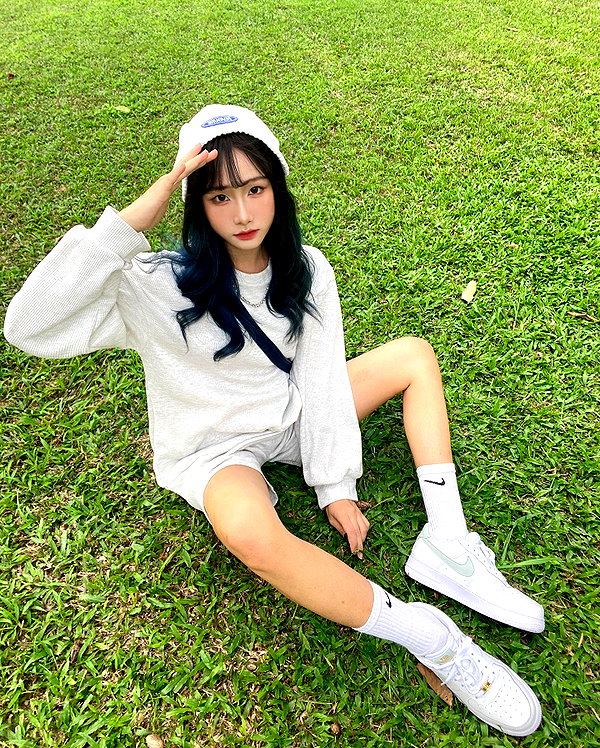 lai_931201 instagram image archive image