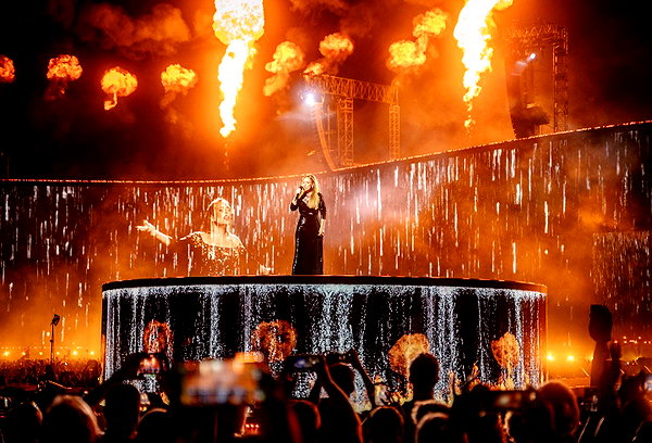 adele instagram image archive image