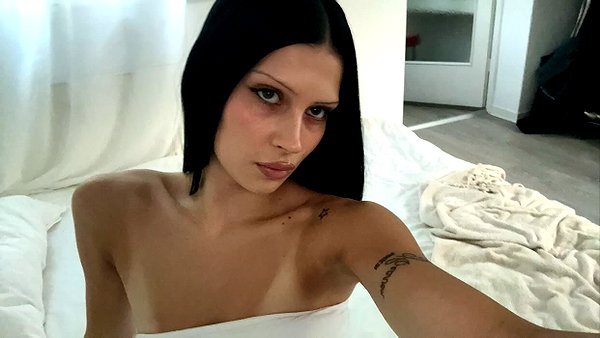 karolinaawasik instagram image archive image