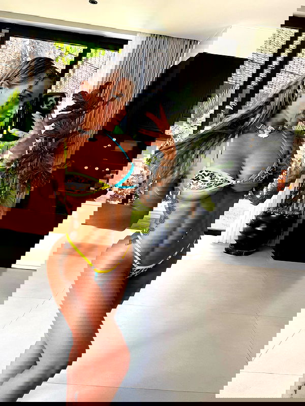 itshayleydavies itshayleydavies archive image