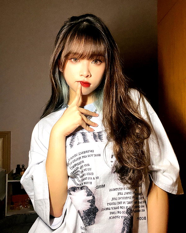 e.shao_417 instagram image archive image