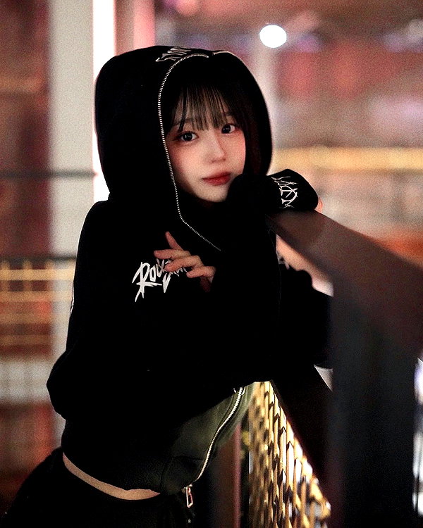 olzlonz instagram image archive image