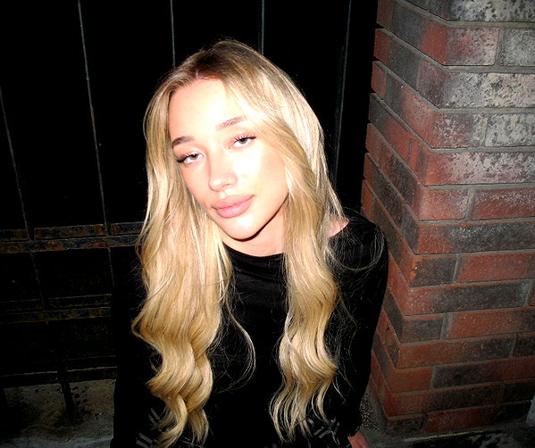 avestanova instagram image archive image
