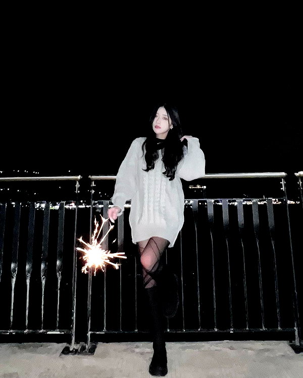 nixqq.425_ instagram image archive image