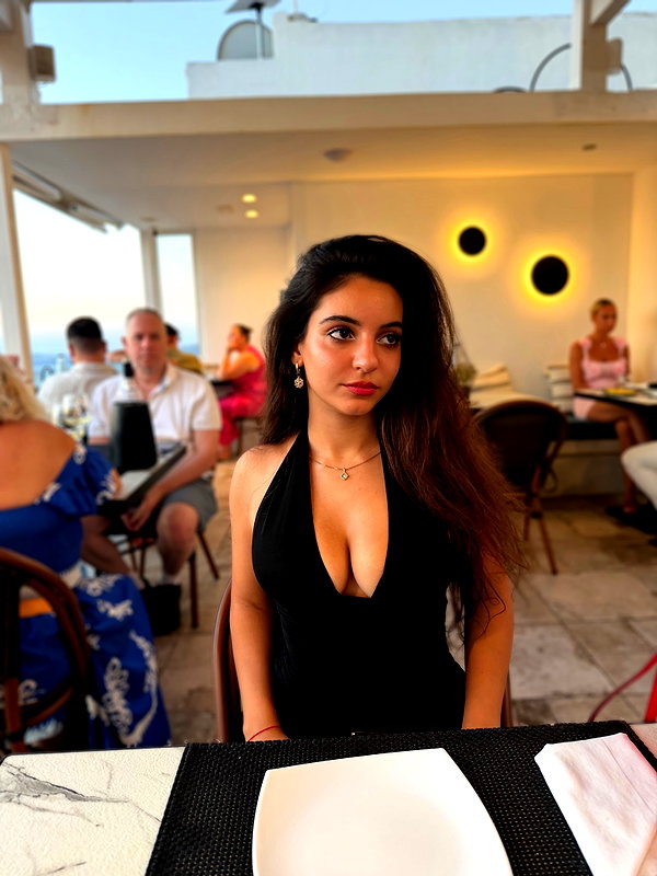 shelly_.mor instagram image archive image