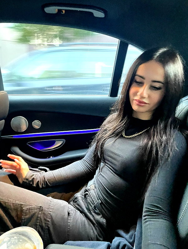 deserveeanna instagram image archive image