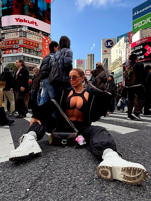 itshayleydavies instagram image archive image