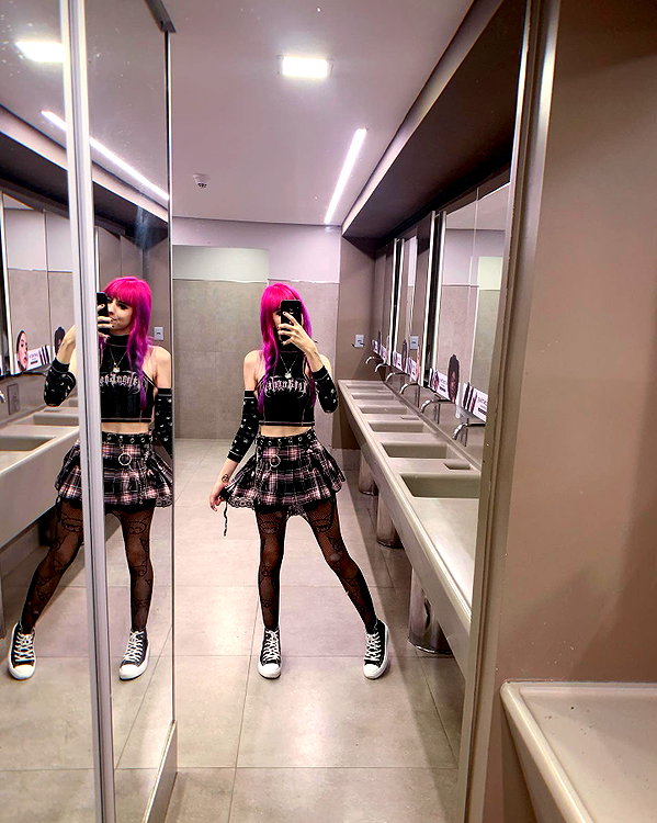 jadelaverne instagram image archive image
