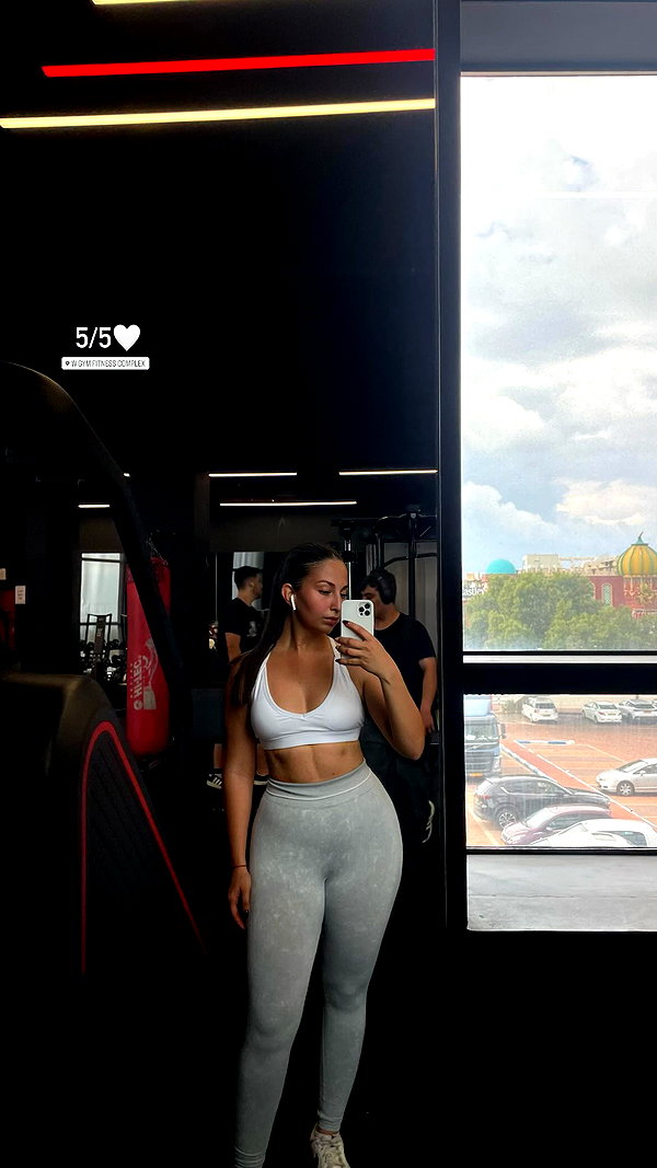 viki_dominev instagram image archive image