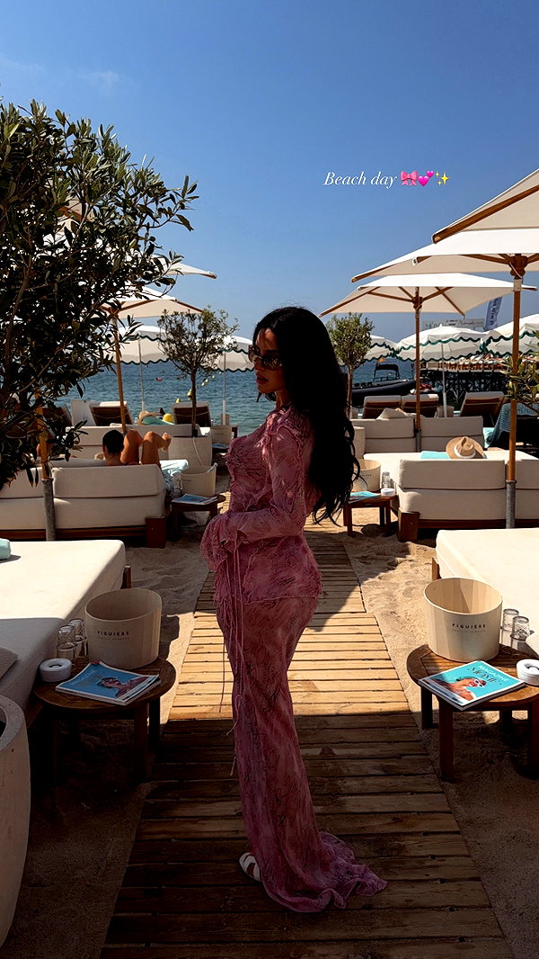 zoeliss instagram image archive image