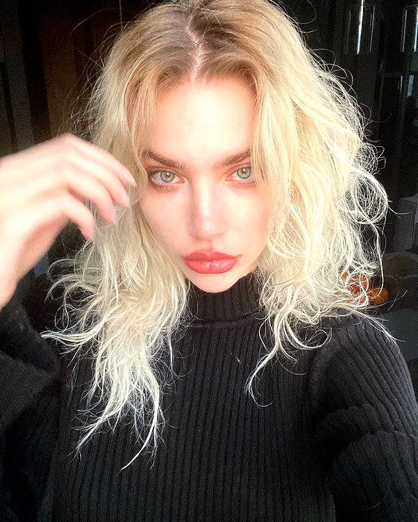 anya4everr instagram image archive image