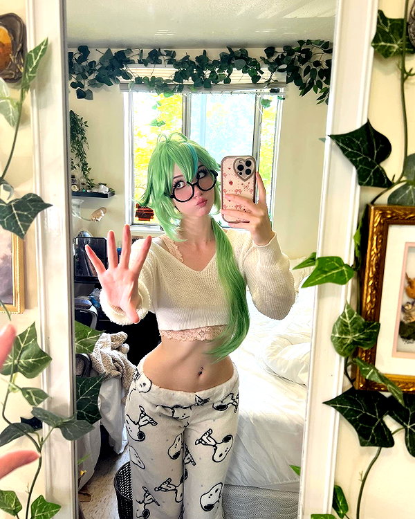danielle.mercedie instagram image archive image