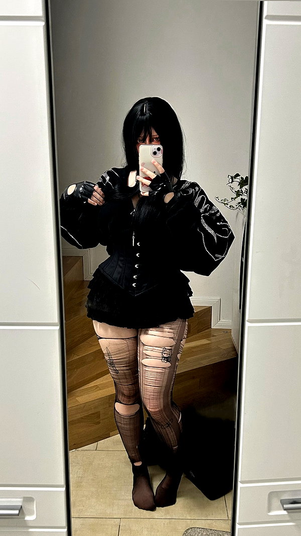 andasrose instagram image archive image