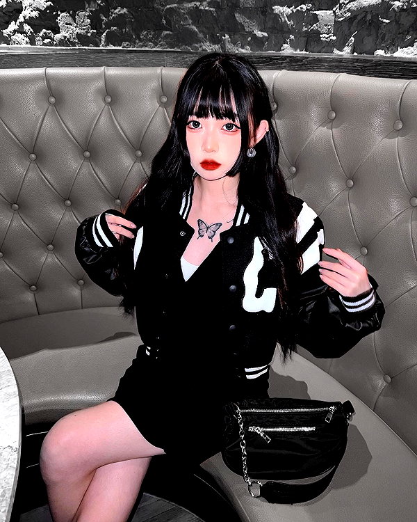 nixqq.425_ instagram image archive image