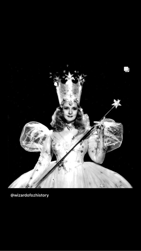arianagrande instagram image archive image