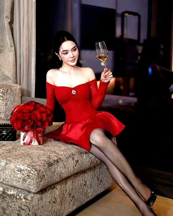lyhythuedoxinh instagram image archive image