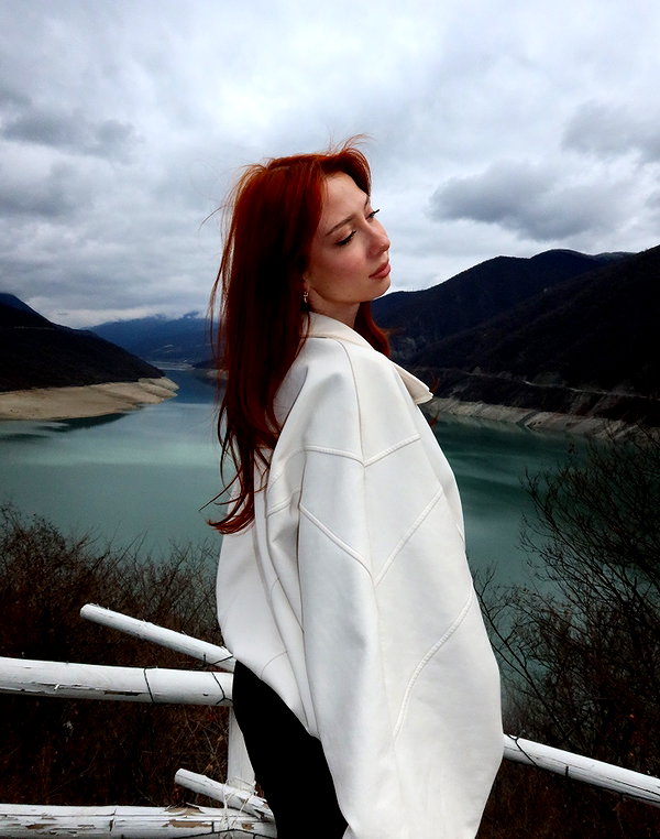 liiin.sun instagram image archive image