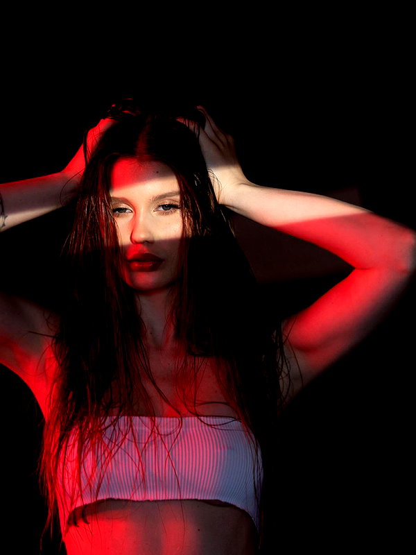 mary.ilev instagram image archive image