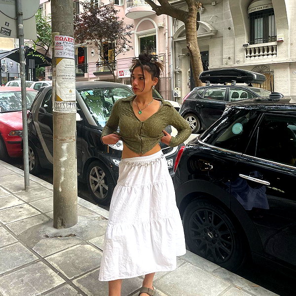 romi_henenson instagram image archive image