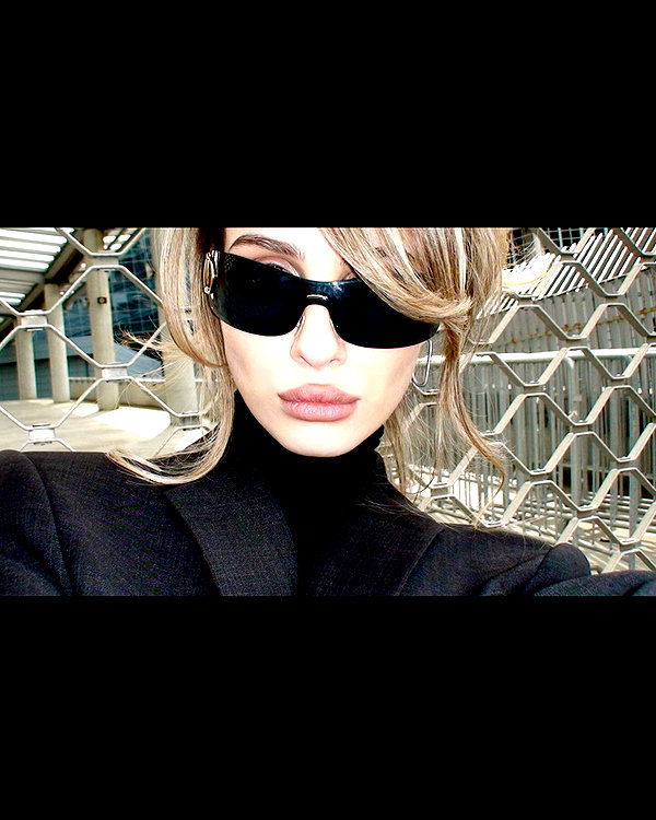 kkwwwv instagram image archive image