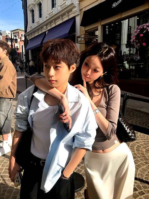 daxbin instagram image archive image