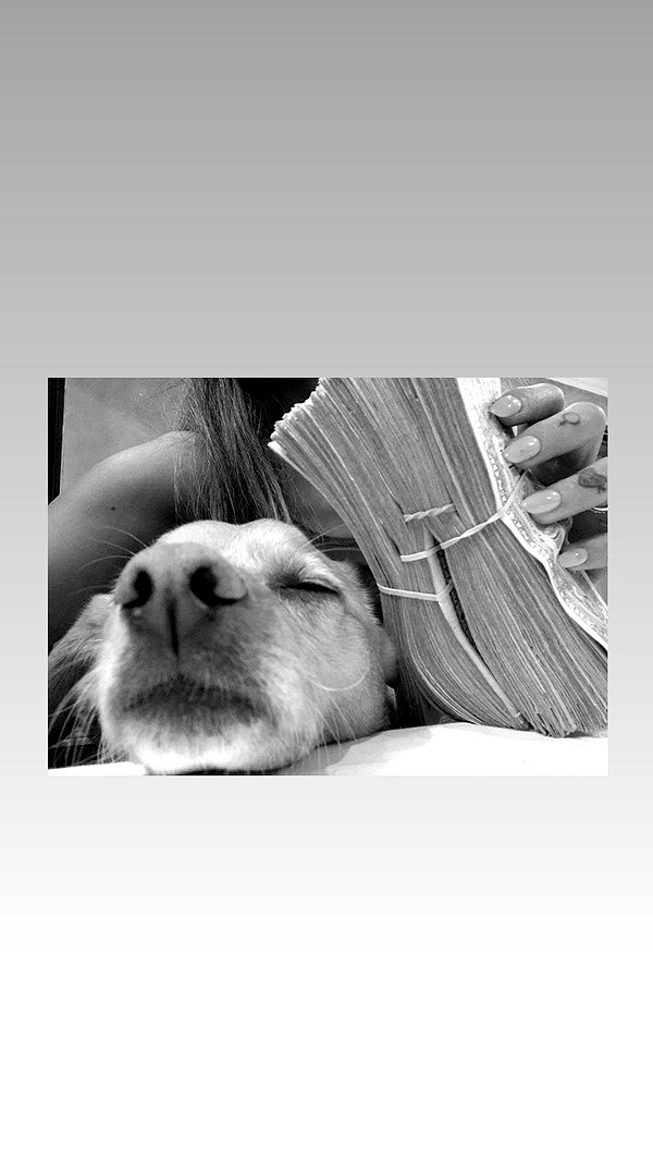 arianagrande instagram image archive image