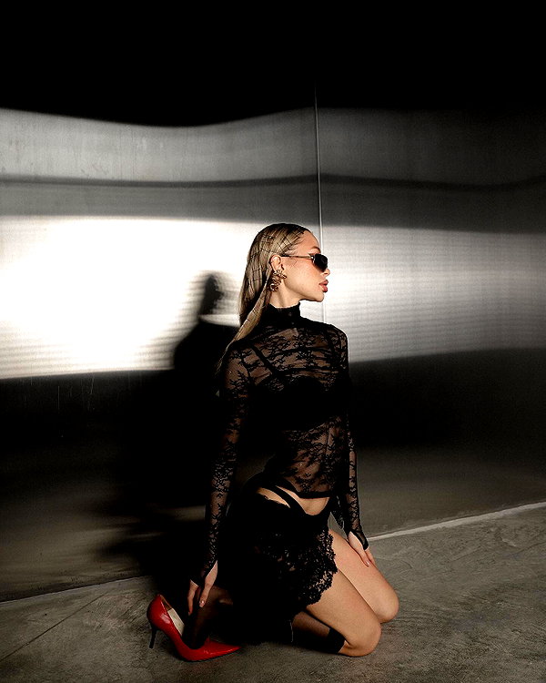 kkwwwv instagram image archive image