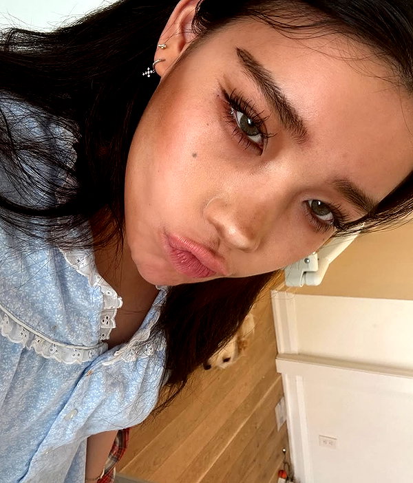 baddiesessence instagram image archive image