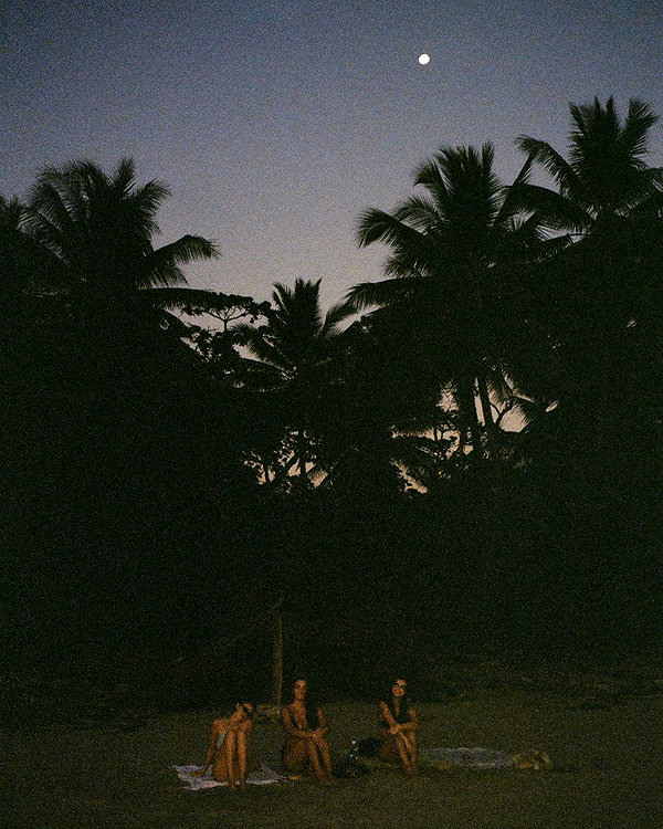 pia__kim instagram image archive image