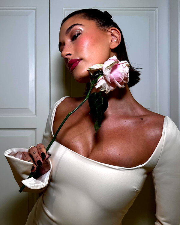 haileybieber instagram image archive image
