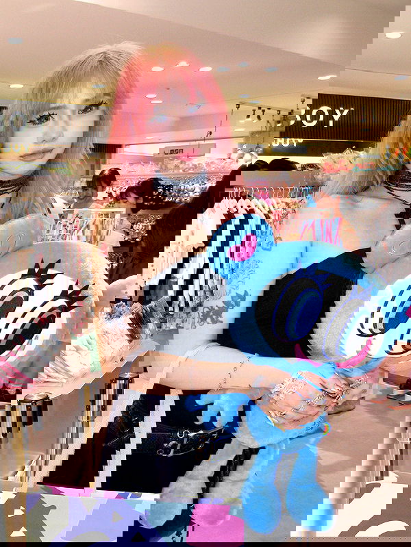 tiffanobi tiffanobi archive image