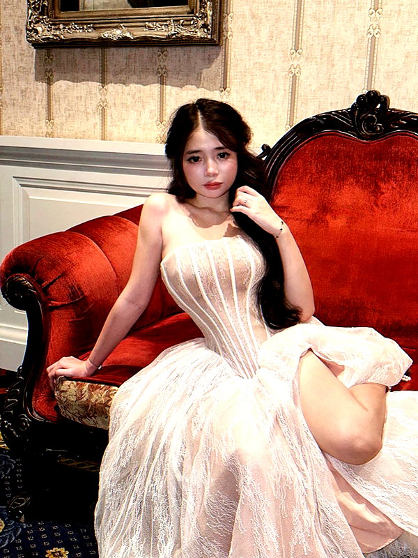 lyhythuedoxinh instagram image archive image