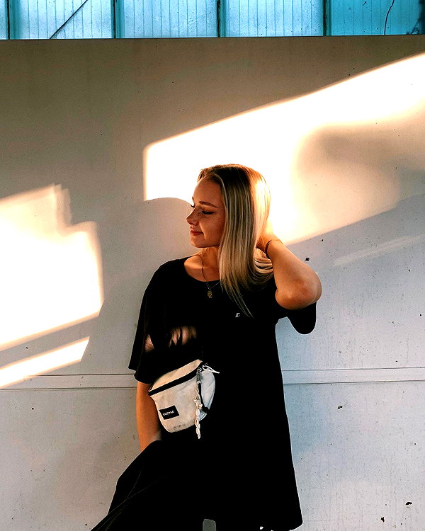 lilih instagram image archive image