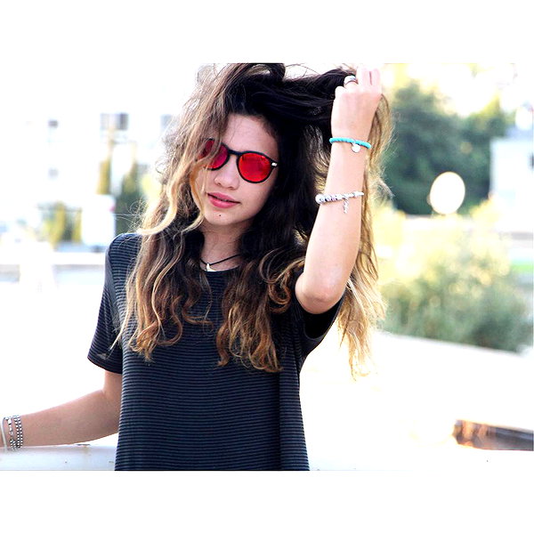 romi_henenson instagram image archive image