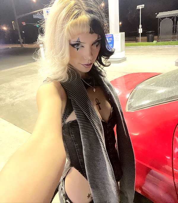 haileylayfield instagram image archive image