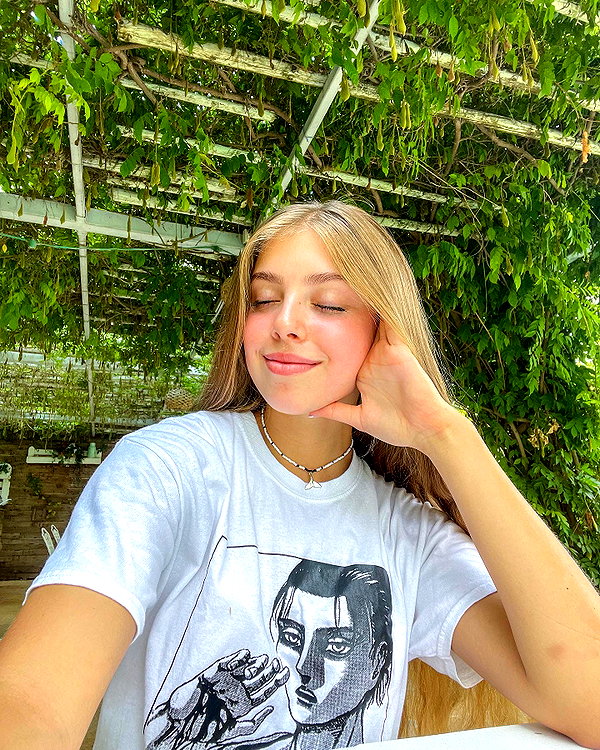 mishel_d_ instagram image archive image