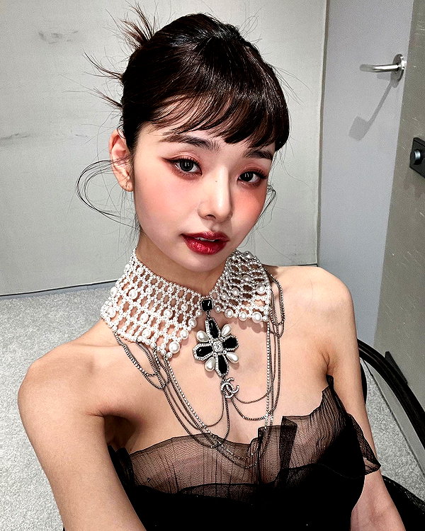 dear.zia instagram image archive image
