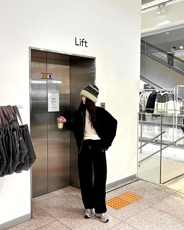 daxbin instagram image archive image