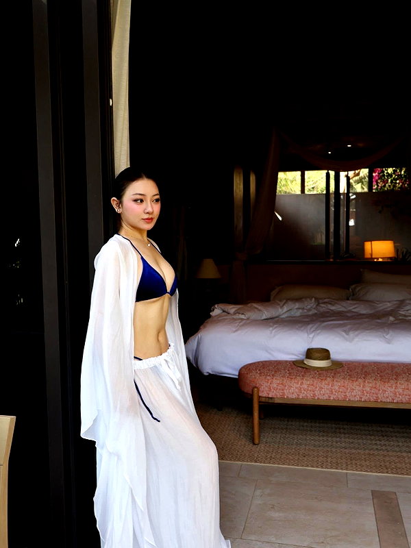 lyhythuedoxinh instagram image archive image