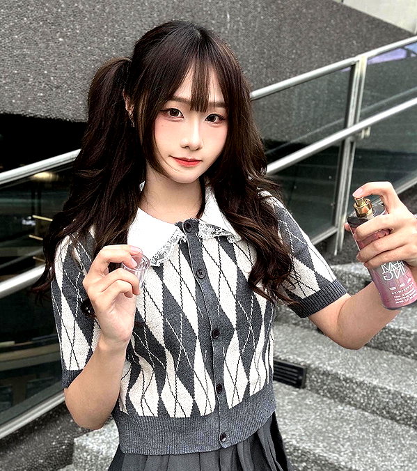 lai_931201 instagram image archive image